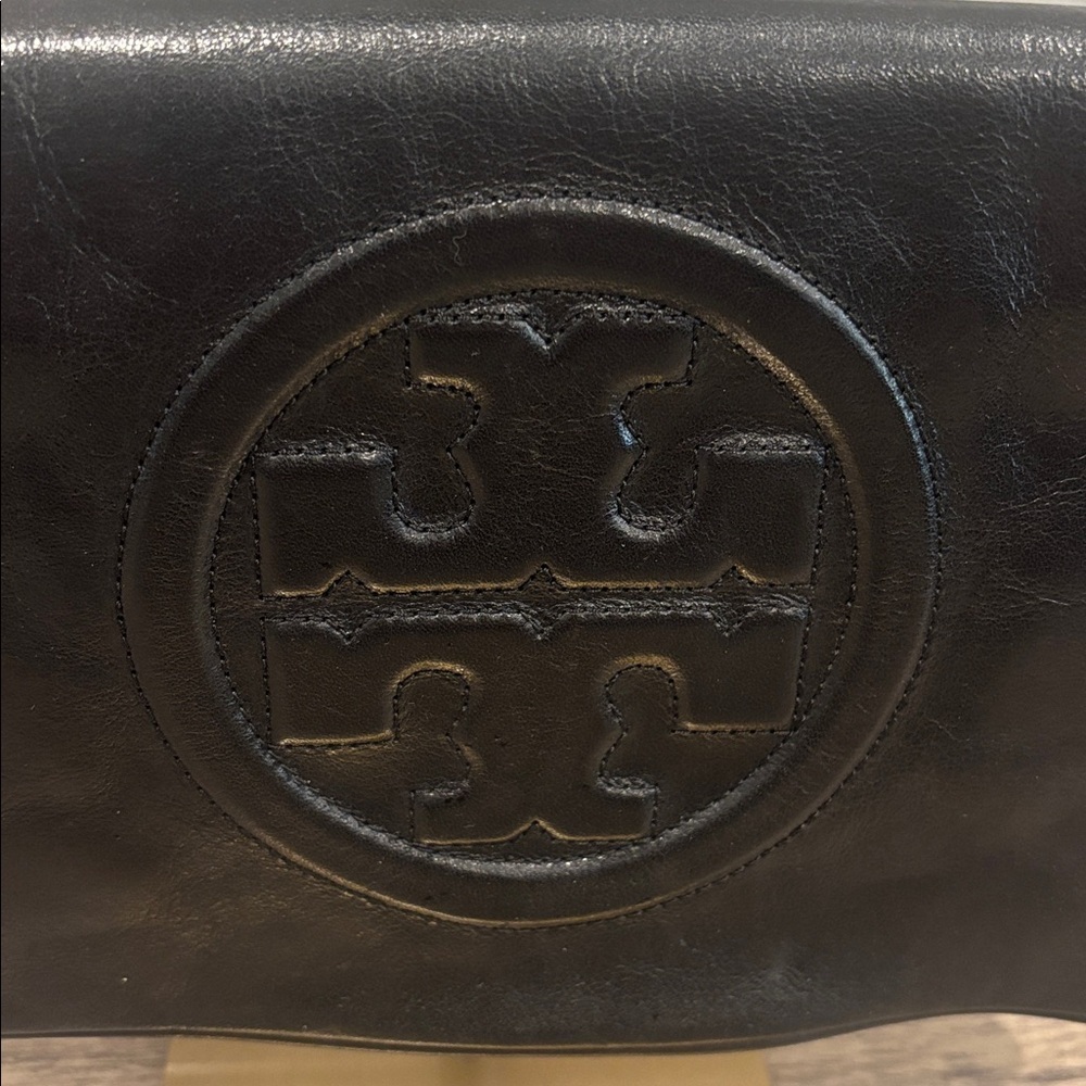 Tory Burch Bombe Reva leather clutch black with gold colored chain - Picture 3 of 12